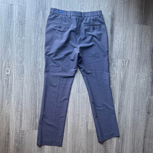 Men's Elegant Navy Dress Pants - Picture 4 of 4